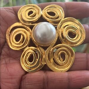 Vintage Gold Spiral Brooch with Pearl Center